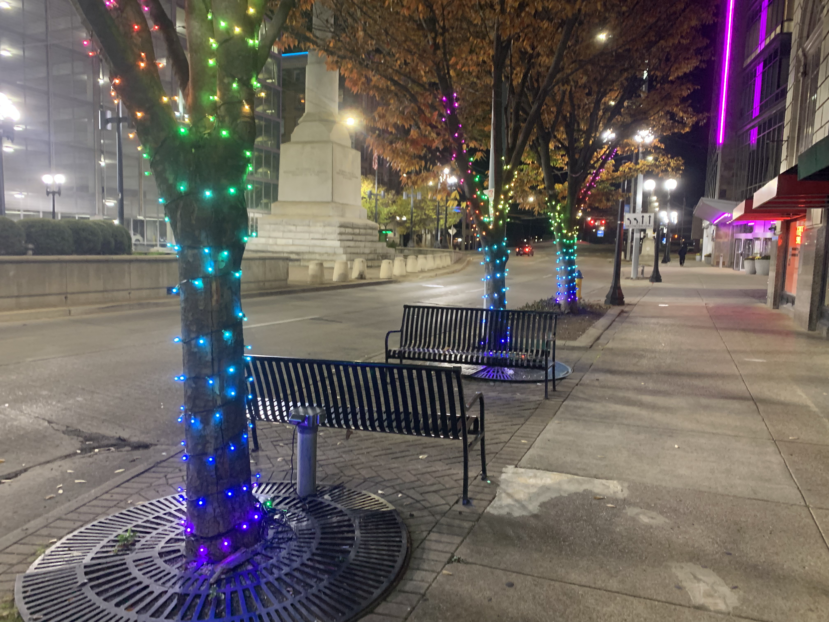 Synchronized downtown light show